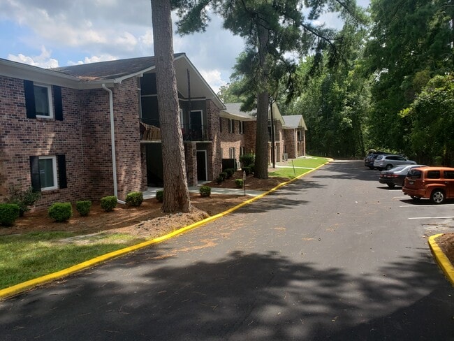 Photo - Lamplighter Apartments