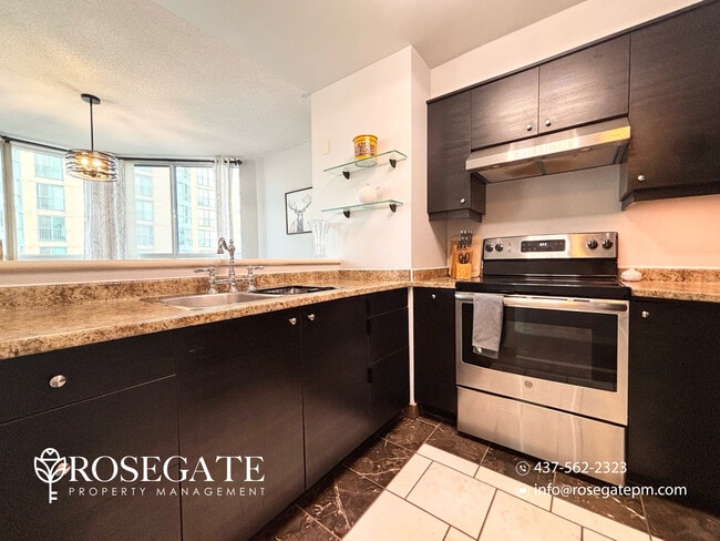 Photo - All-Inclusive 2-Bedroom Condo with Parking, Locker & Internet – Pet Friendly – Barrie Unit 511