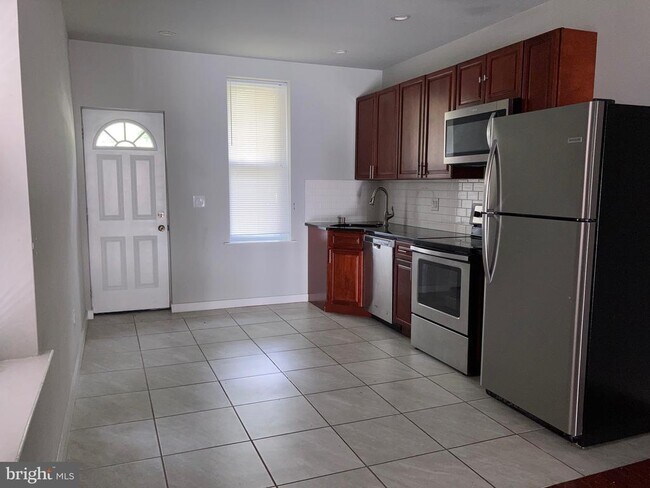Photo - 742 S 53rd St