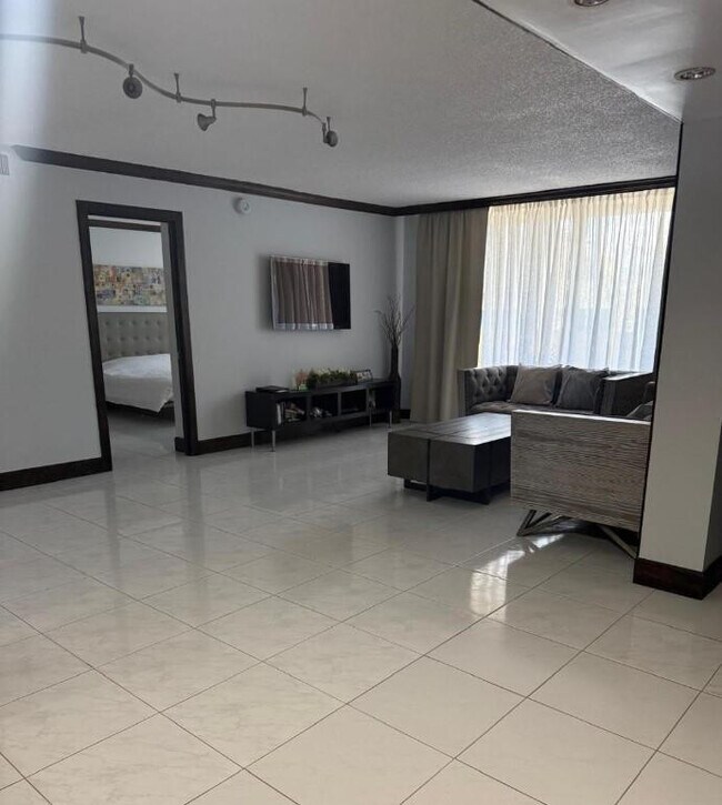 Photo - 1833 S Ocean Dr