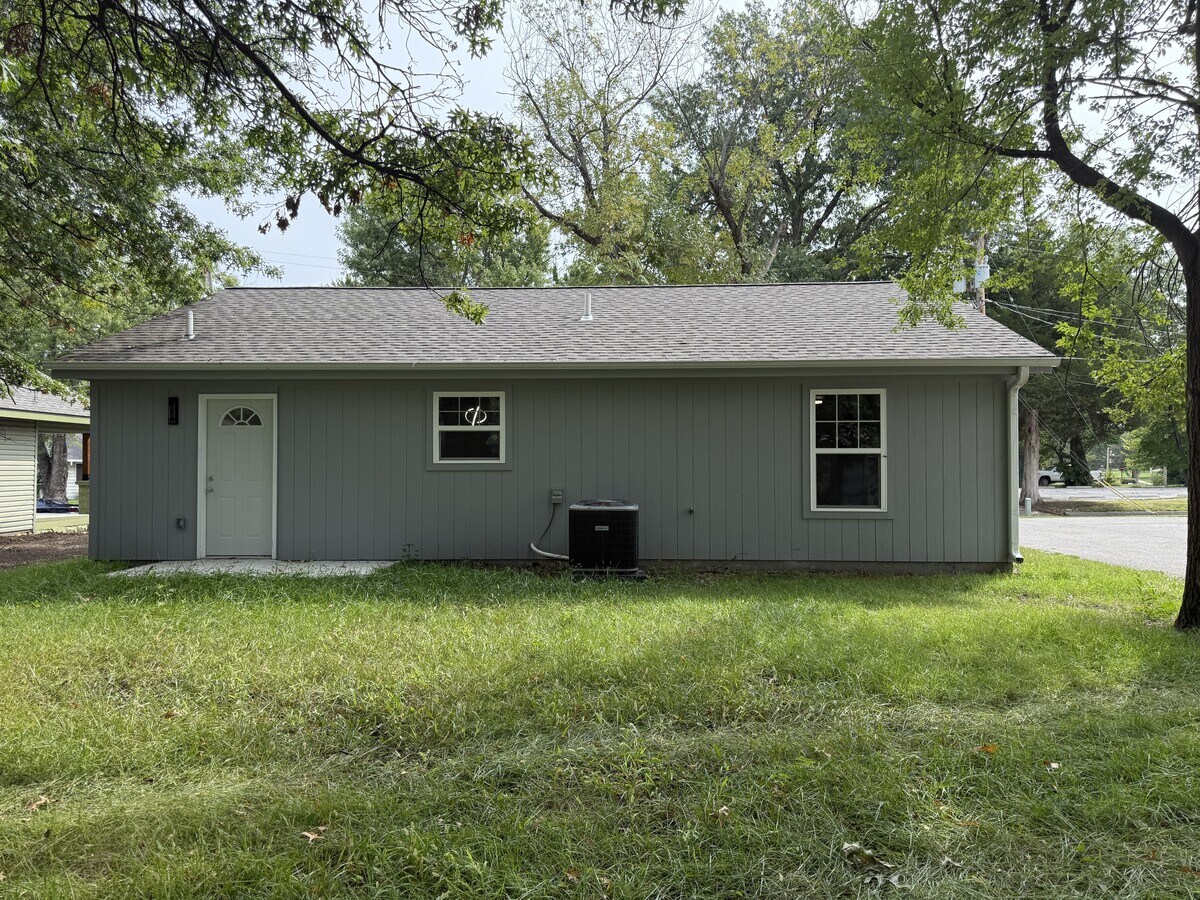 Photo - 838 S Hickory St Casa