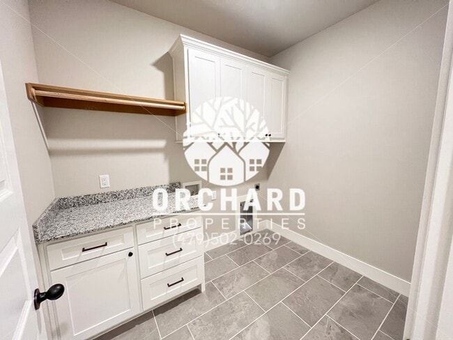 Photo - Single-Family Home- Beautiful 4 Bedroom Alderwood Plan