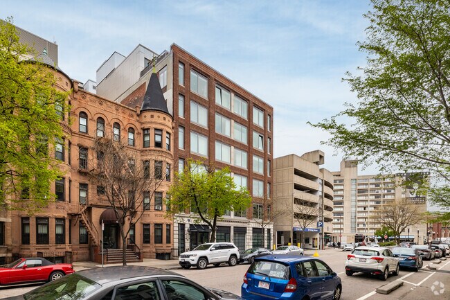 Alt Building - Symphony Court