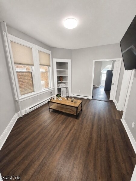 Photo - 308 7th Ave W