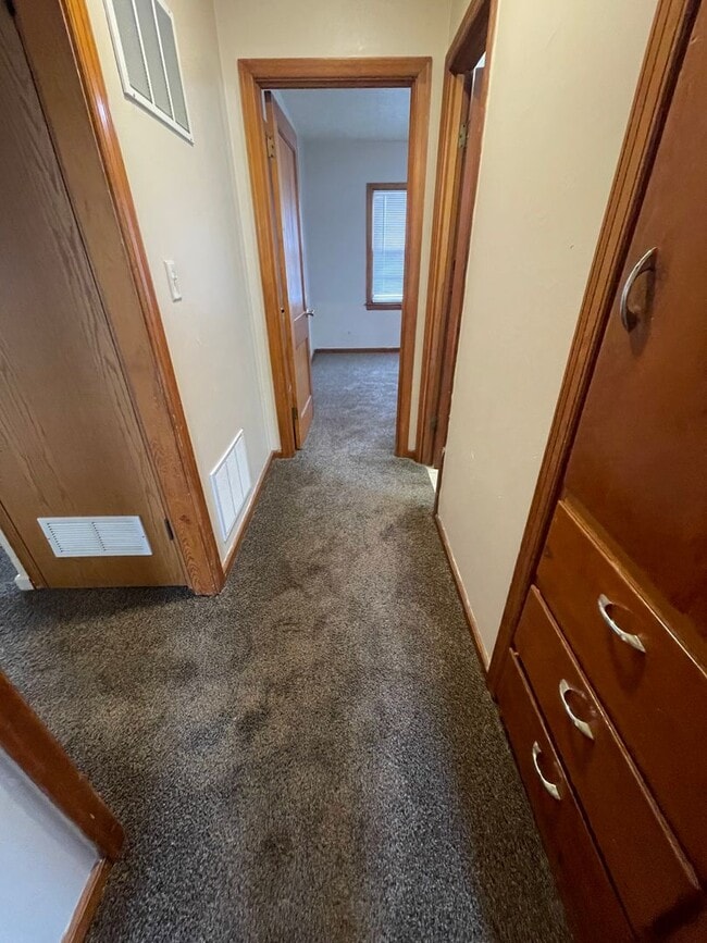 Photo - 1206-1208 Eisenhower Unit 1208 Eisenhower Ave.