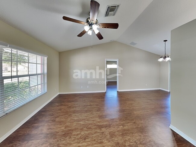 Photo - 6228 34th Pl E