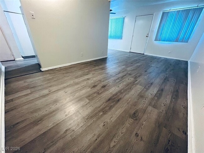 Photo - 3772 Royal Crest St Unidad 19