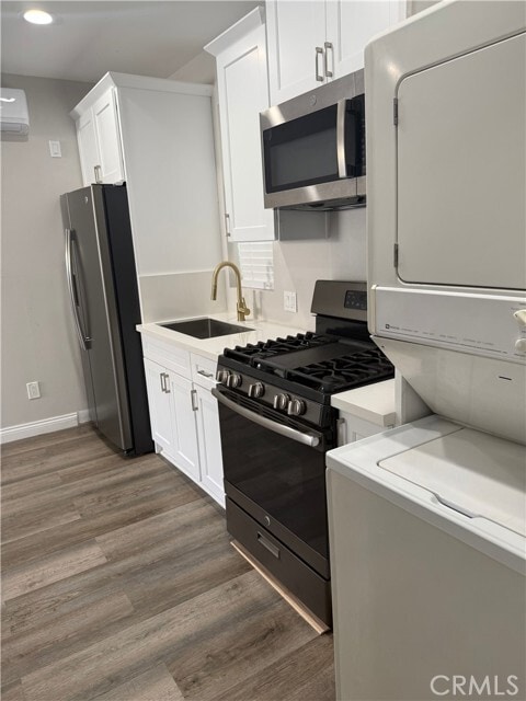 Photo - 453 W Grevillea St