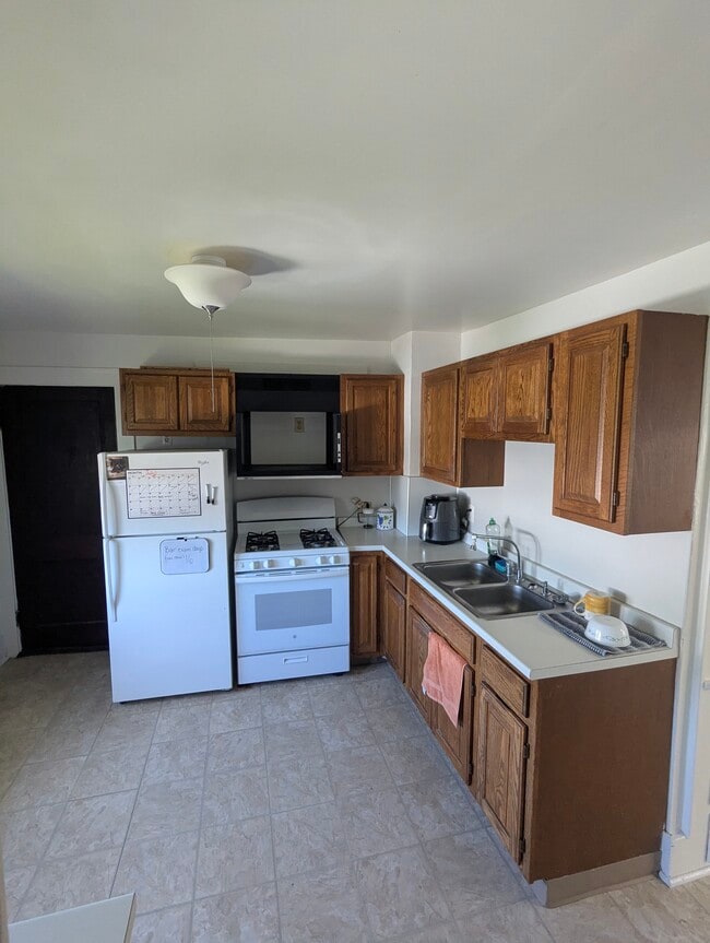 Photo - 534 Kenwick Dr Unit 534 Kenwick Upper