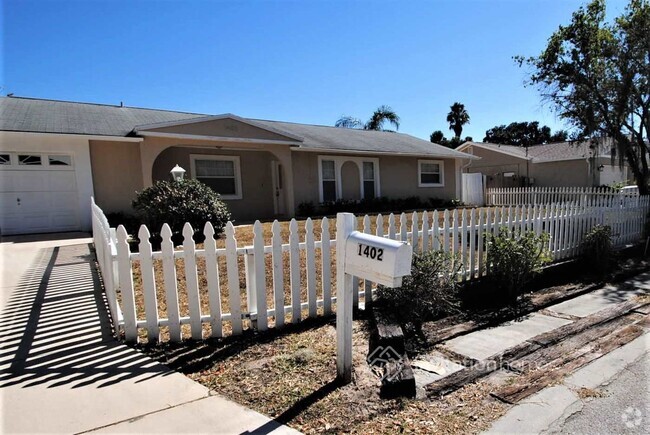 Building Photo - 1402 S Highland Ave Rental