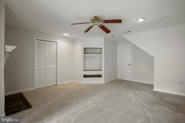 Photo - 6212 Grenfell Loop