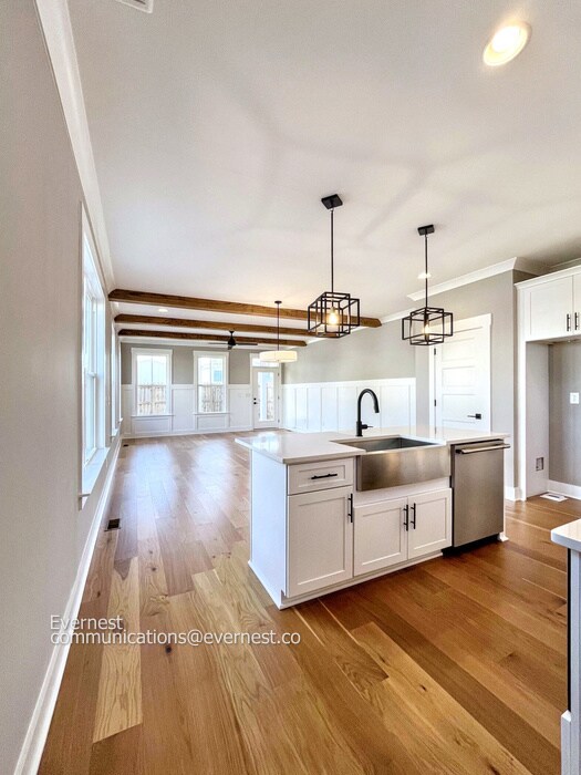 Photo - 1107 Walsh St