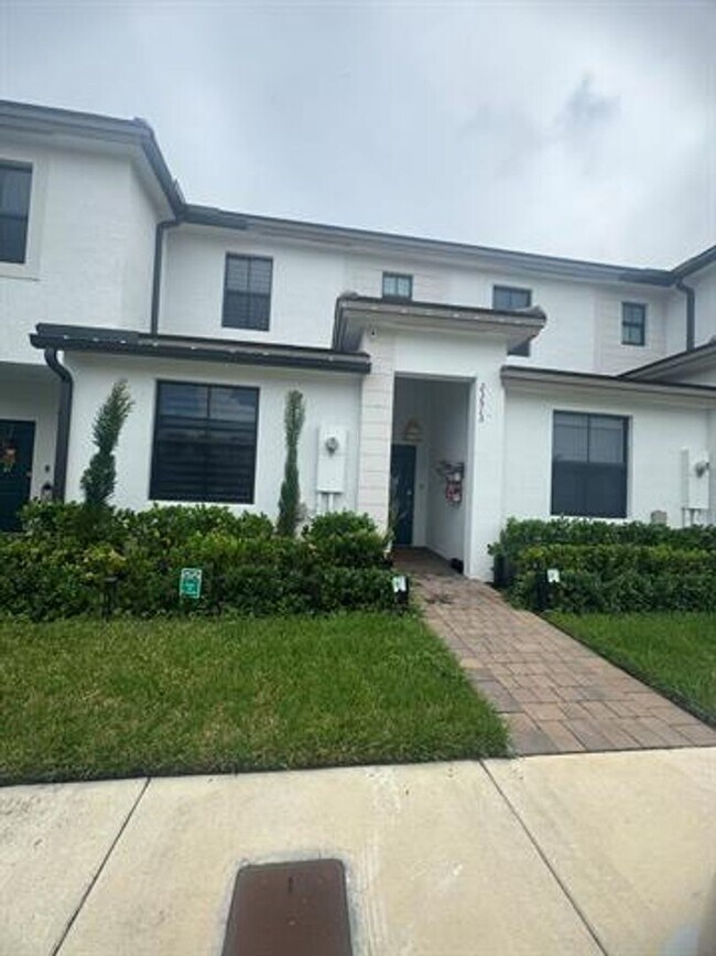 Photo - 23513 SW 127th Pl