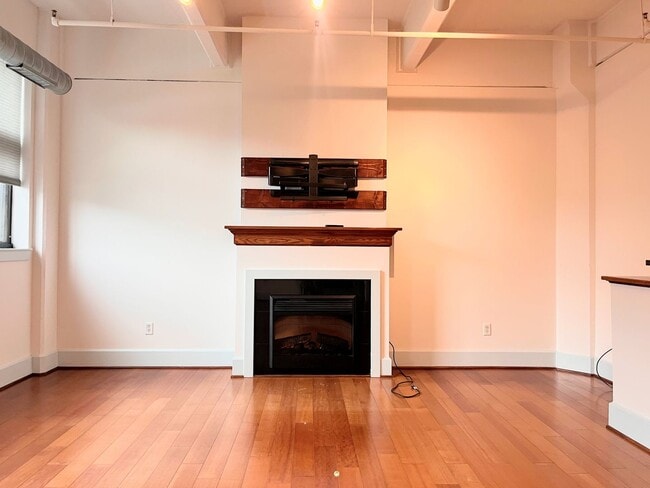 Photo - 210 Ellicott St Unit 1