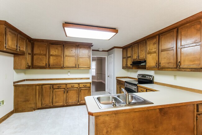 Photo - 2945 Camary Pl Dr SE