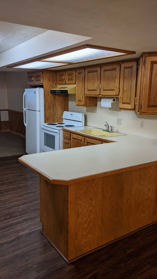 Photo - 1168 E Raymond Rd