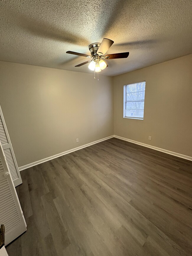 Building Photo - High St and Lelia St Unit A2