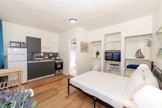 Photo - 709 NE 2nd Ct Unit 1-9