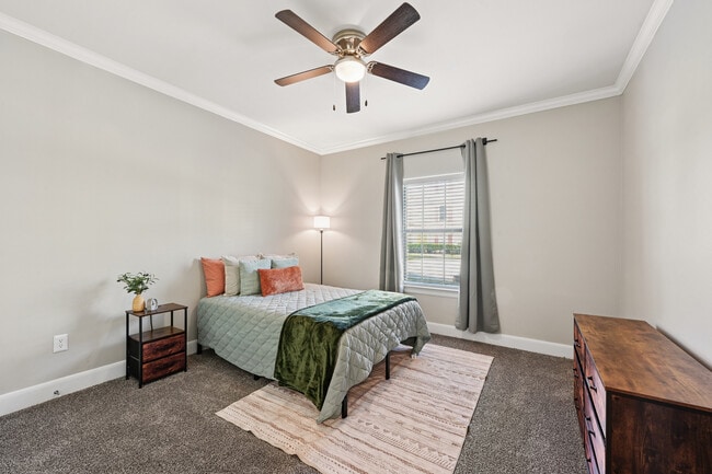 Photo - Big Bass Apartments