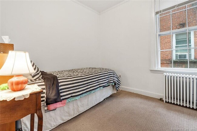 Photo - 239 Bradley St Unit 2