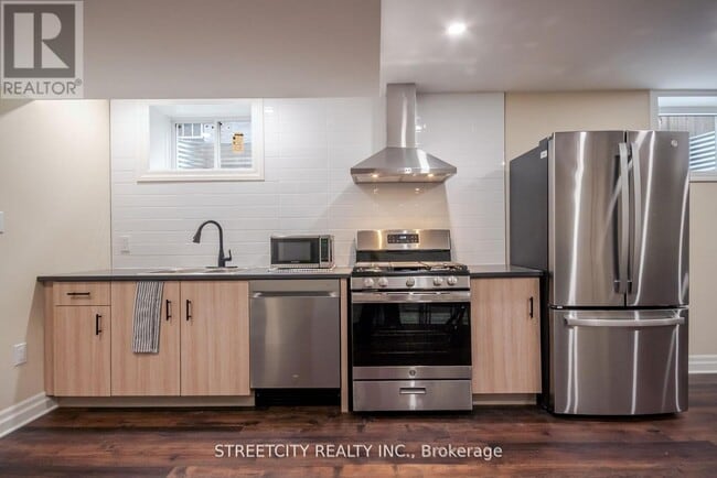 Photo - 1253 Howlett Cir