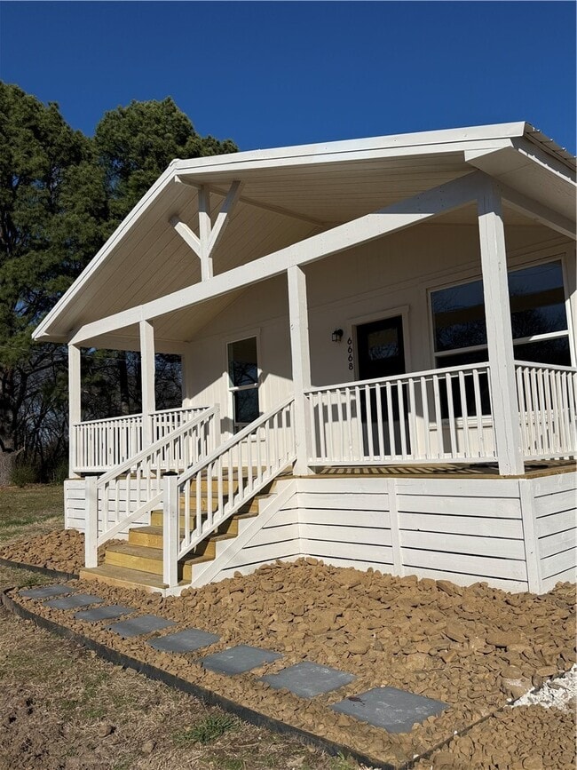 Building Photo - 6668 W Wedington Dr