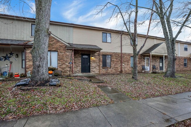 Photo - Beautiful 3 Bedroom 1.5 Bathroom Townhome Minutes from Easton