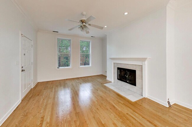1355 W Fillmore St