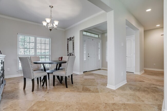 Photo - 305 Twin Timbers Ln