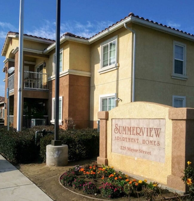 Summerview Apartments Arvin, CA