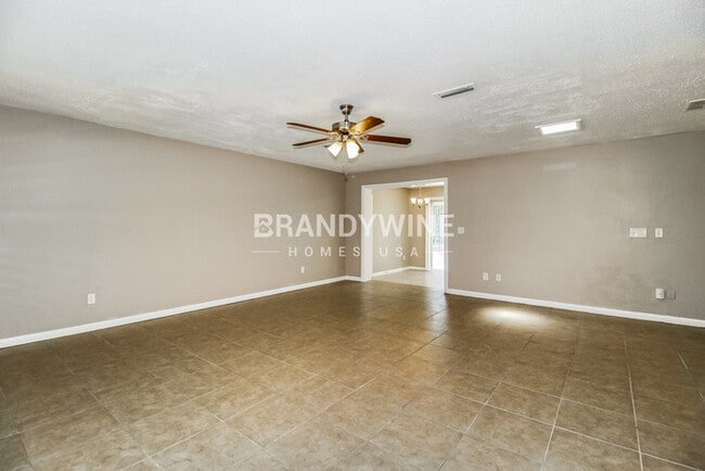 Photo - 3221 Thistle Hill Dr