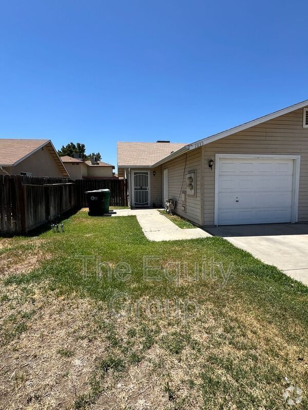 Building Photo - 1035 N Wisconsin Way Unit A Rental