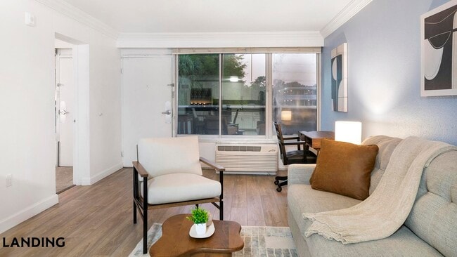 2851 Maingate Village Cir Unit 8-201