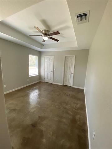 1017 S Scullin Ave