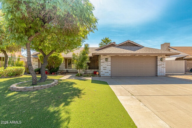 Building Photo - 6243 W Cholla St