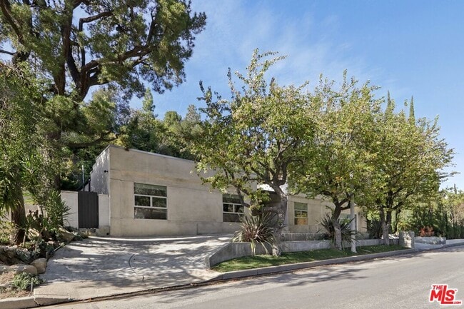 Photo - 15539 Hamner Dr