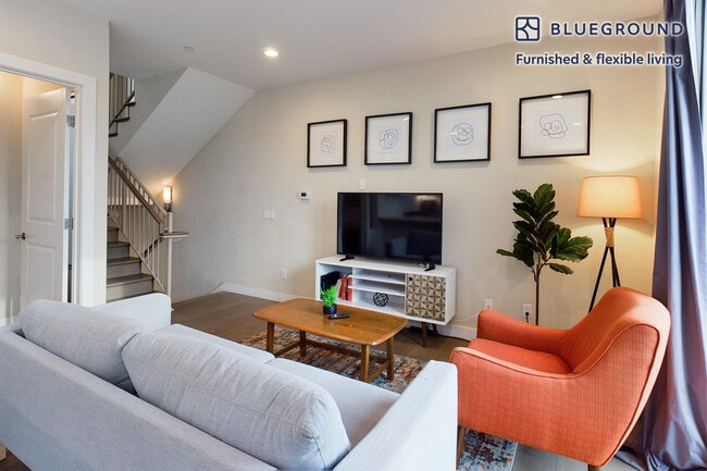 Photo - 405 Curtner Ave