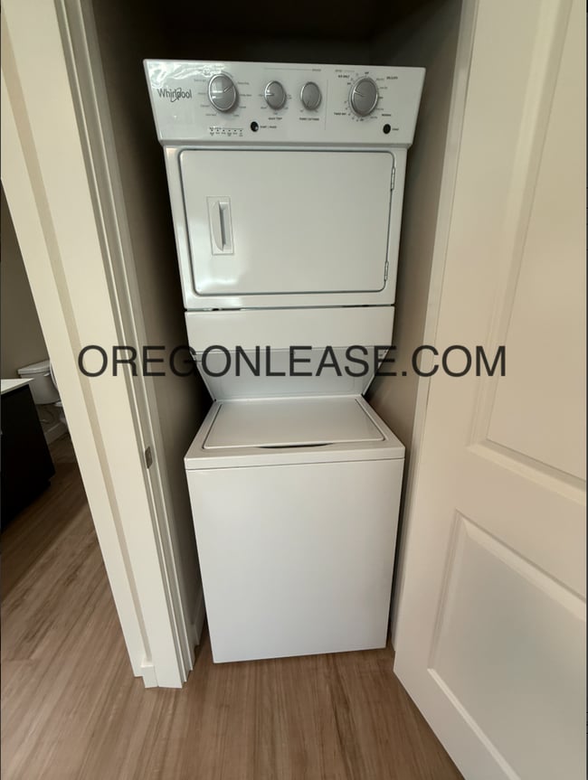 Photo - Newer 2-Bedroom Apartment located off Jasper rd in South Springfield Unit 4004 Horace st #1
