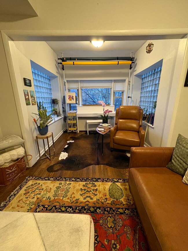 Photo - 4211 N Oakley Ave Unit 2S