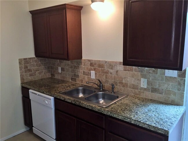 Photo - 2616 Ektom Dr Townhome