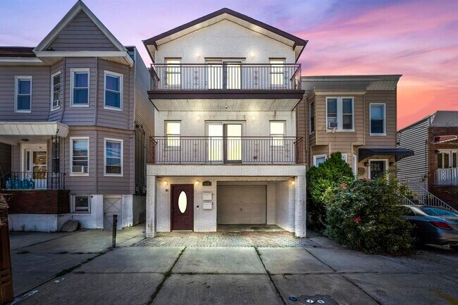 Photo - 103 Charles St Condo Unit 1