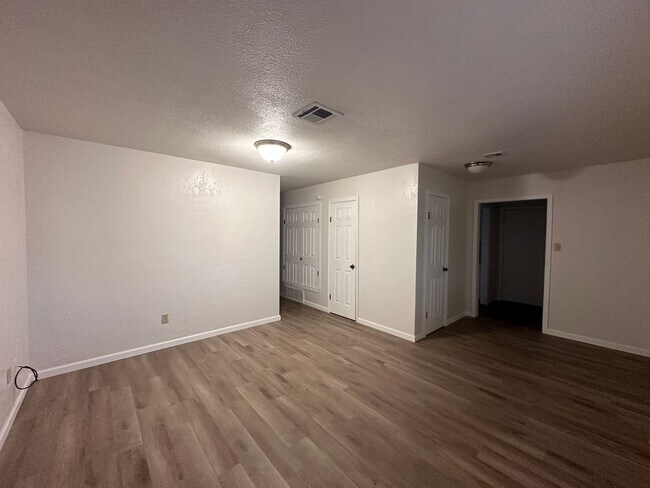 Photo - 6623 NW Denver Ave Unit A