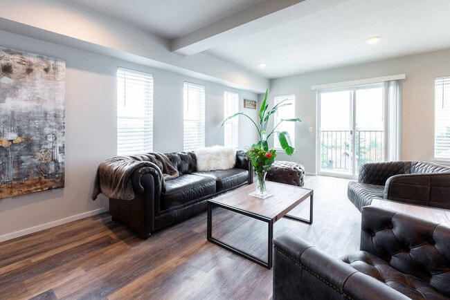 Photo - 624 E 32nd St Unidad ID1296625P