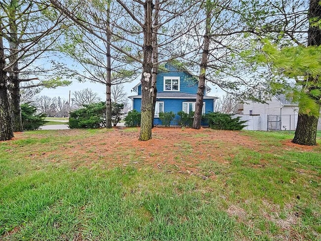 Building Photo - 1725 Army Post Rd Unit A