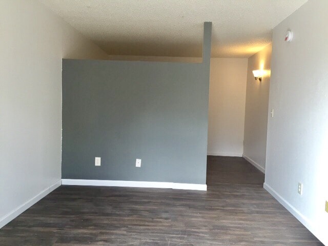 Photo - Eastpointe - 8477 East Broadway Blvd Tucso...