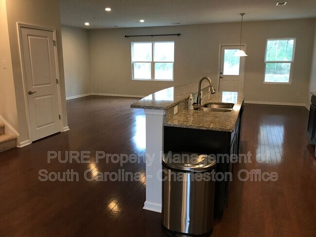 Photo - 3071 Conservancy Ln