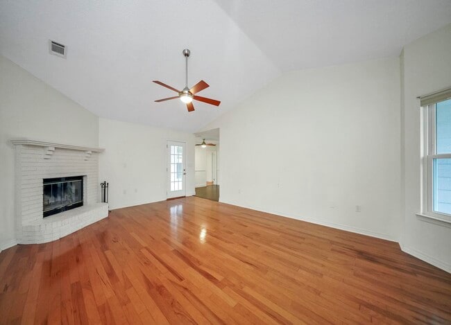 Photo - 128 Drewson Dr