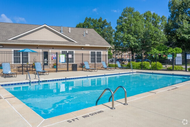 Piscina - Reserve at Lake Pointe