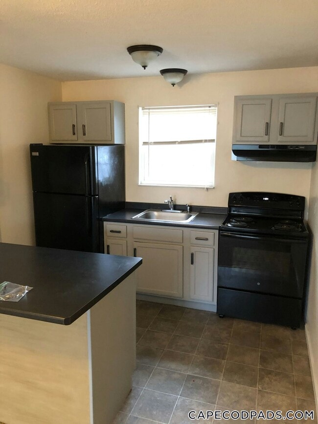 Photo - 21 Thomas Ave Unit 4