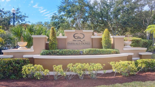 Building Photo - 2947 Hope Valley St Unit 205